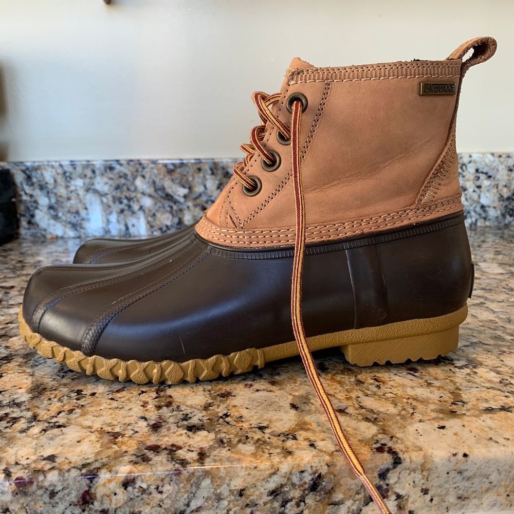 GH Bass Men's waterproof Duck Boots Sz 8